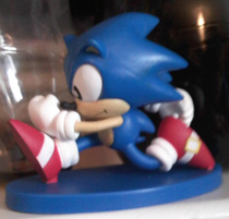 Classic Collection mini Sonic figure