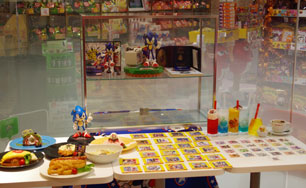 Cafe Display Food & Prizes