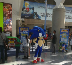E3 2017 Sonic Banners & Mascot