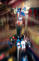 Sonic statue tower drop ride