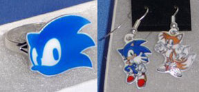 Plastic SonicTeam Ring & Earrings