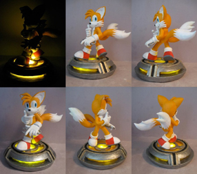 Light Up Tails Sculpture