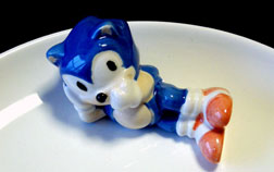 Ceramic Sonic Figure Detail