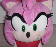 Amy Rose has 2 different eyes!