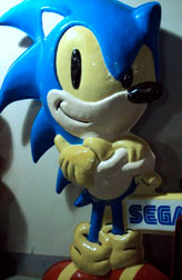 Giant 3/4 old Sonic Statue