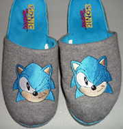 Sonic face embroidered slippers