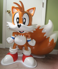 Toys R US 3 foot Tails Statue