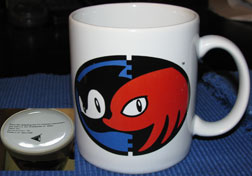 Sonic & Knuckles Logo Mug