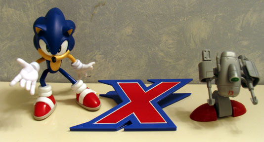Sonic X Catapult & Robot Action Figure