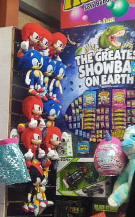 Bensons Sonic Knuckles Prize Dolls