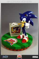 20th Anniversary Europe Statue 2