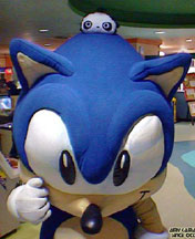 Squshy mascot with Tarepanda