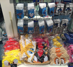 Joypolis Keychain & Hat Display