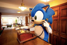 Mascot Suit At Alton Towers Phone