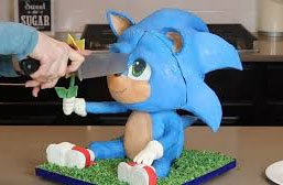 Baby Sonic Chop Cake