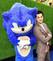 Movie 2 Mascot Photo Opp Actor