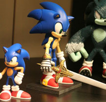 Caliburn Holding Sonic Figure