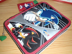 Zip close Sonic Shadow Spain binder