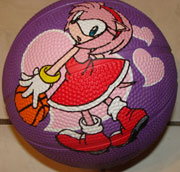 Amy Rose mini play basketball