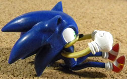 Tiny feet Erector Set Sonic Figure