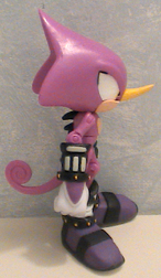 Espio Chameleon Jazwares figure side
